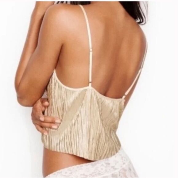 NWOT Victoria’s Secret Gold Shimmer Crop Spaghetti Strap Tank Top (XS) - Picture 2 of 8